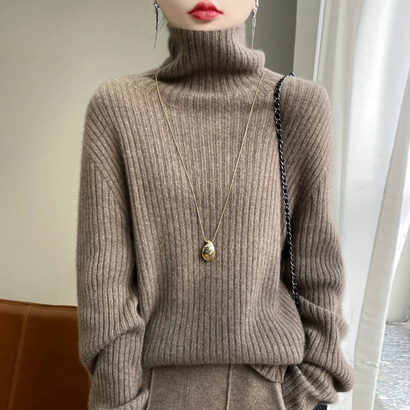 Sabrina® | Maglione Collo Alto in Lana Merino a Righe Verticali